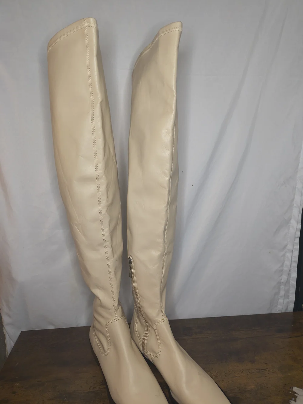 Schutz Guily Up Over the Knee Boot Color EGGSHELL Square toe Size 8